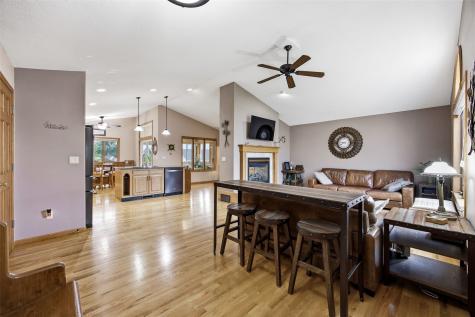 1319 Jackson Woods Court NW Cedar Rapids IA 52405