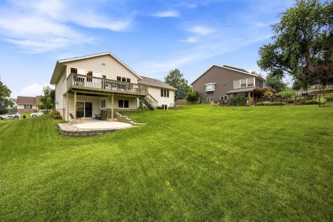 1319 Jackson Woods Court NW Cedar Rapids IA 52405