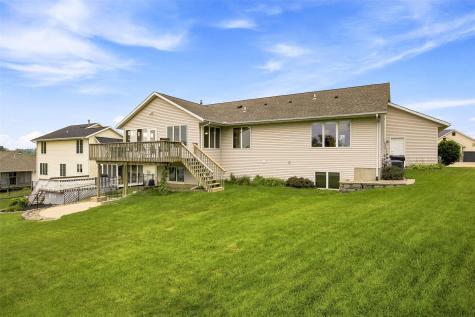 1319 Jackson Woods Court NW Cedar Rapids IA 52405