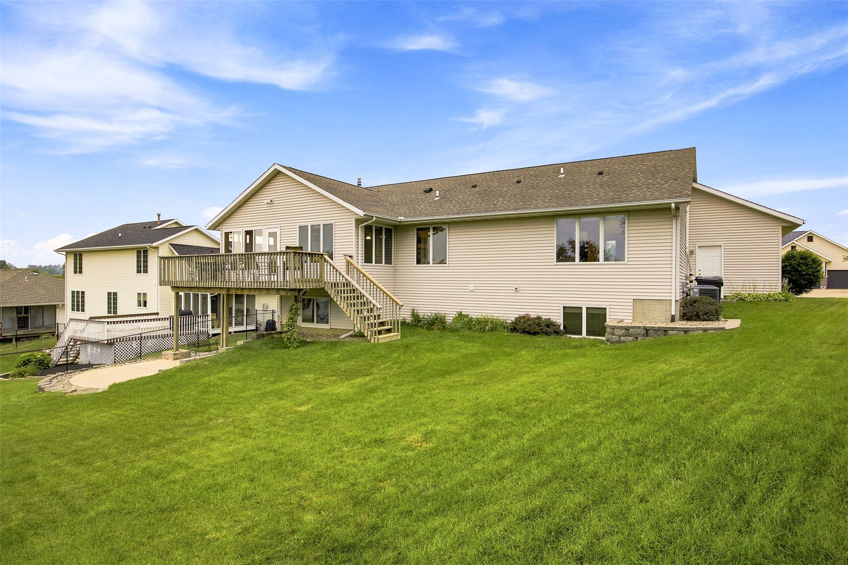 1319 Jackson Woods Court NW Cedar Rapids IA 52405