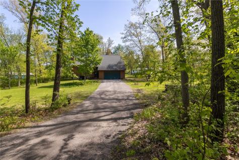 5520 Antler Drive Cedar Rapids IA 52411
