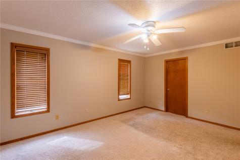 5520 Antler Drive Cedar Rapids IA 52411
