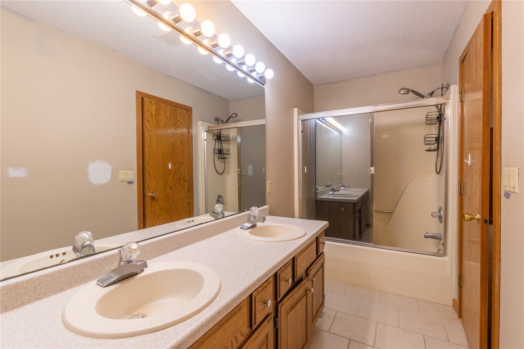 5520 Antler Drive Cedar Rapids IA 52411