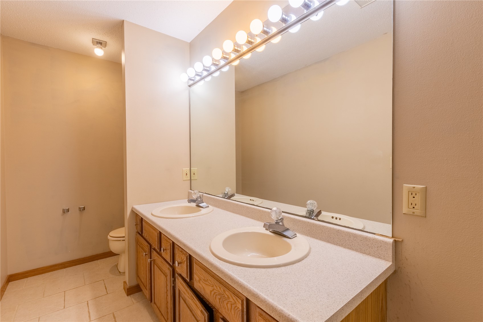 5520 Antler Drive Cedar Rapids IA 52411