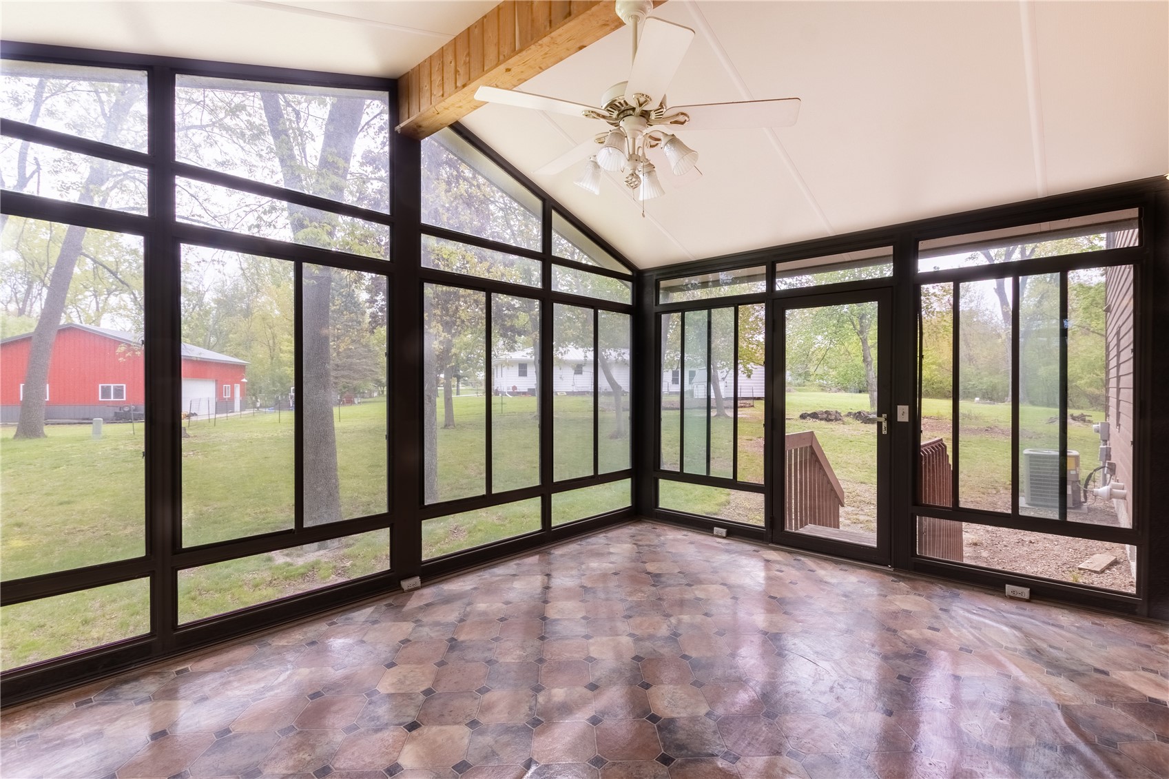 5520 Antler Drive Cedar Rapids IA 52411