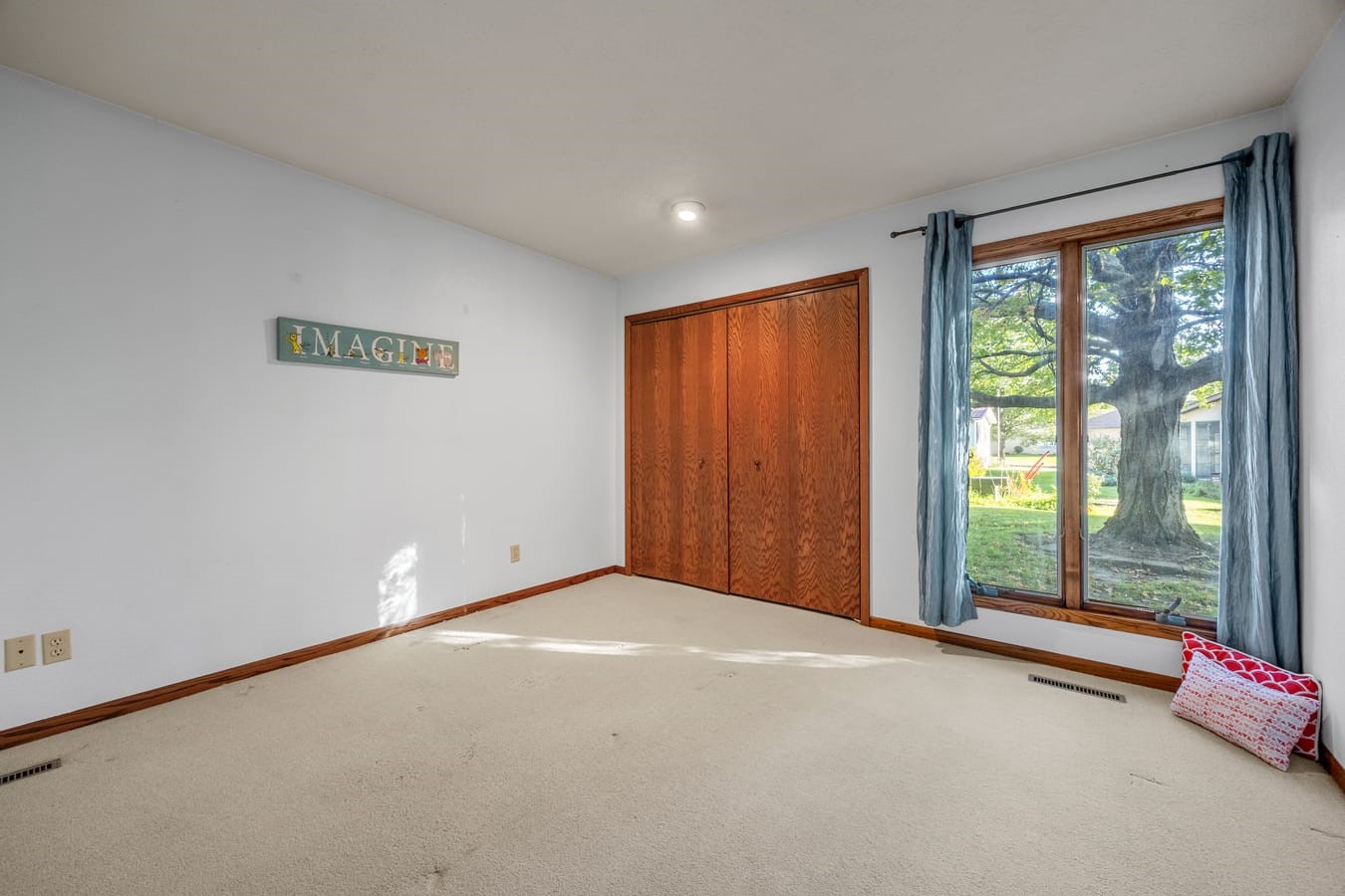 102 Elizabeth Drive Tipton IA 52772