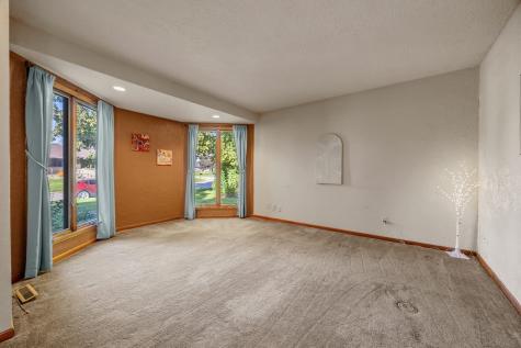 102 Elizabeth Drive Tipton IA 52772
