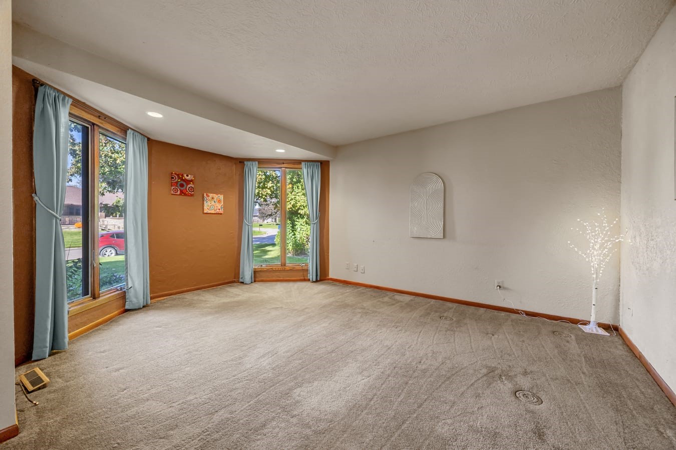 102 Elizabeth Drive Tipton IA 52772