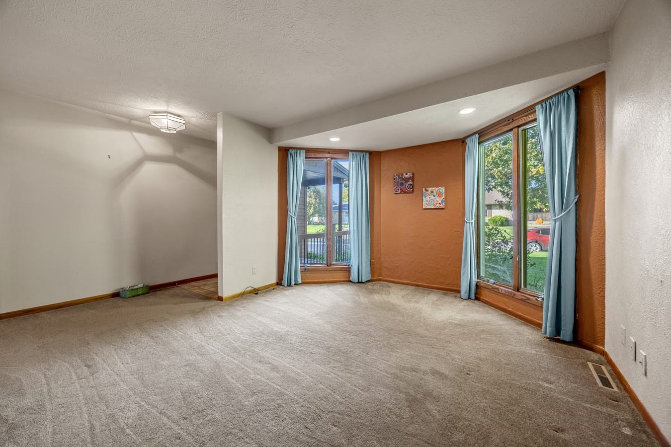 102 Elizabeth Drive Tipton IA 52772