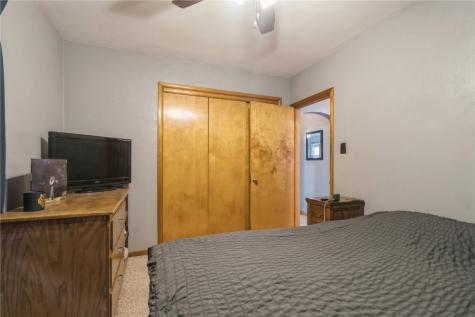 285 15th Street Marion IA 52302