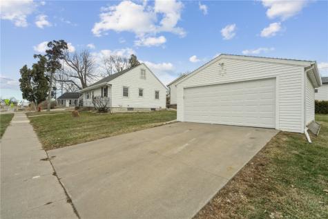 285 15th Street Marion IA 52302