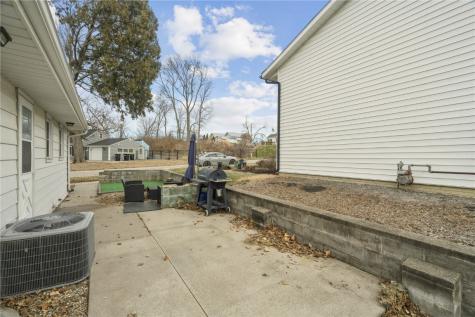 285 15th Street Marion IA 52302