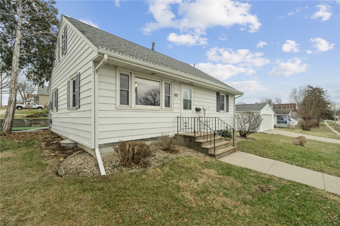 285 15th Street Marion IA 52302