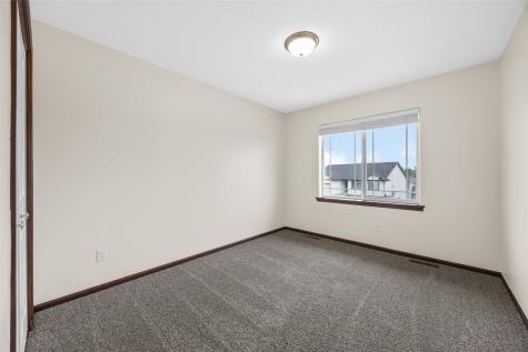 2012 SW Holly Meadow Avenue Cedar Rapids IA 52404