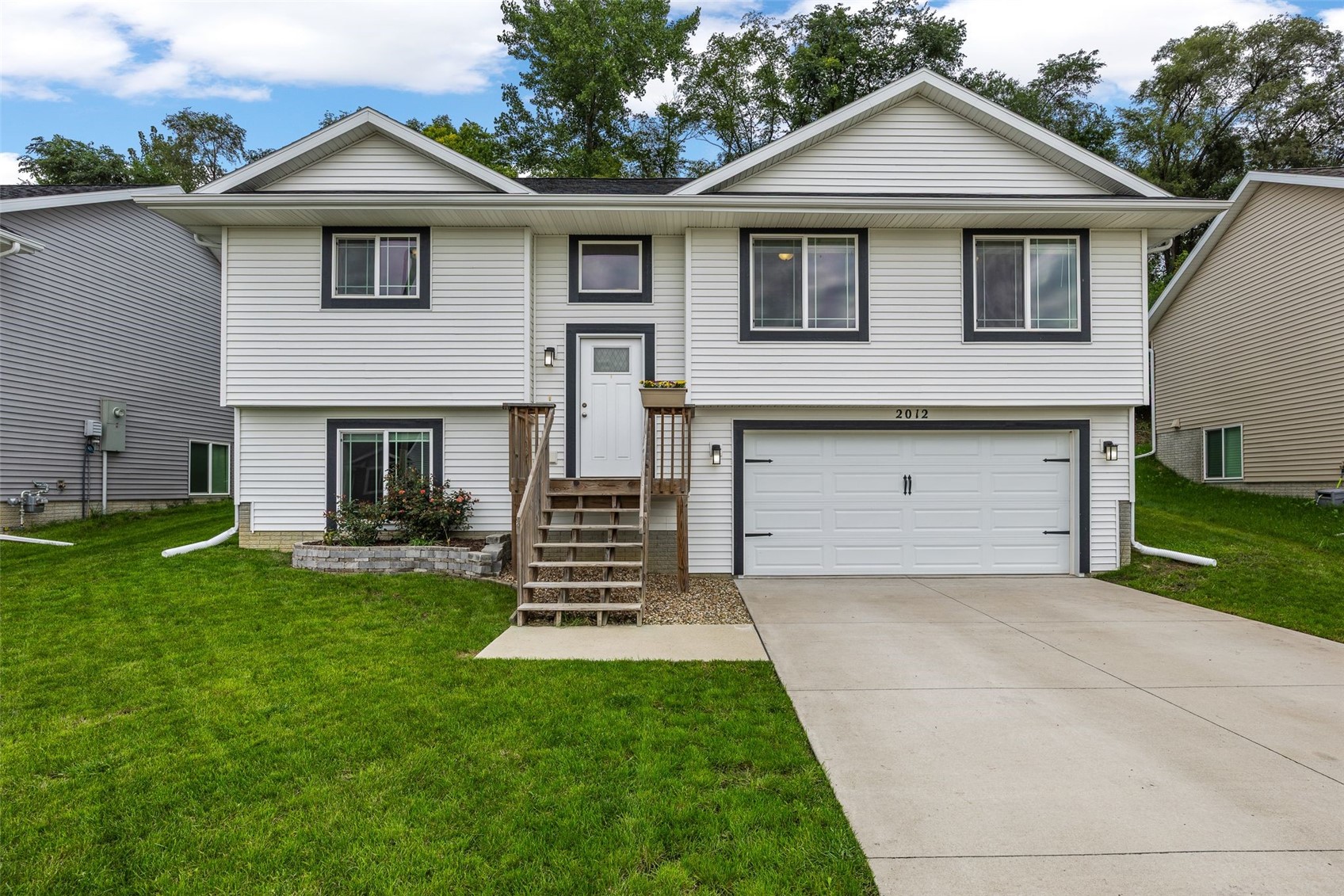 2012 SW Holly Meadow Avenue Cedar Rapids IA 52404