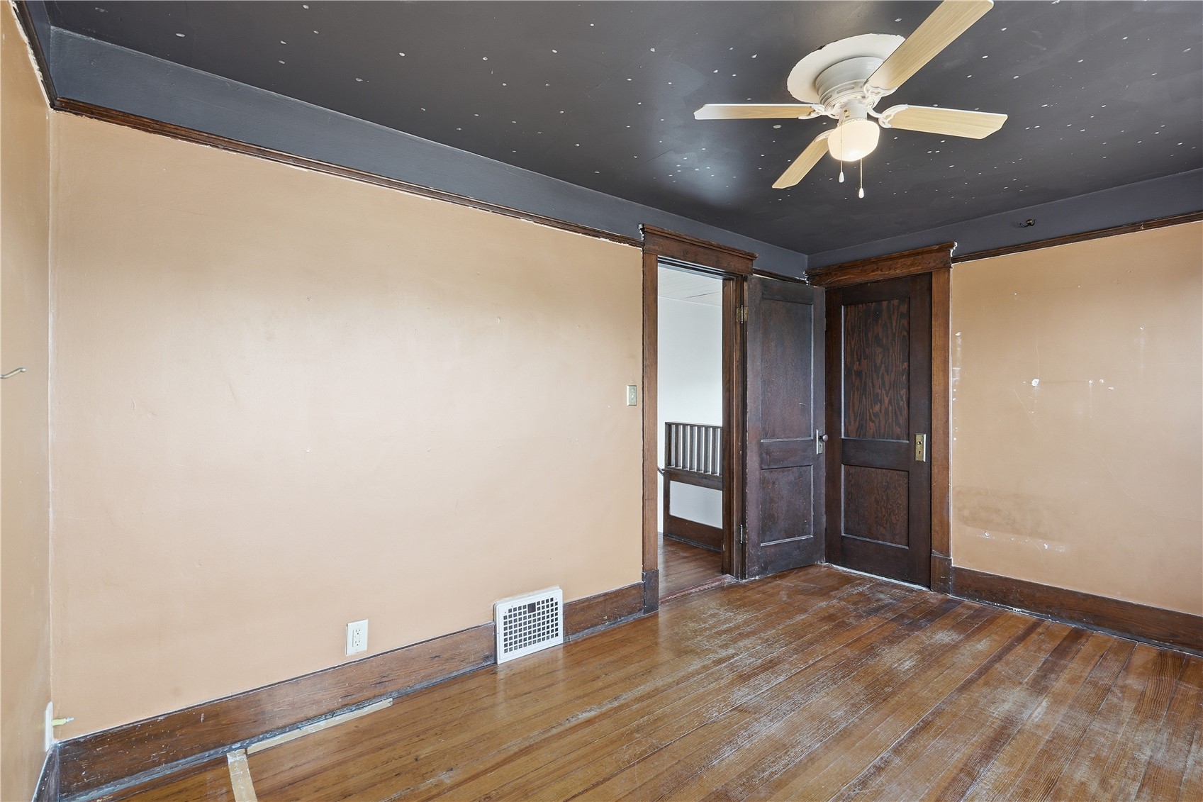 1407 11th Avenue Belle Plaine IA 52208
