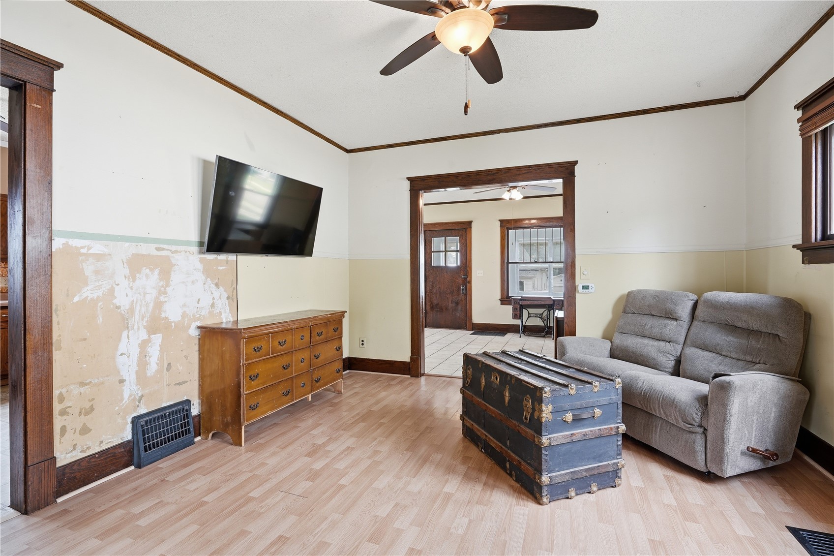 1407 11th Avenue Belle Plaine IA 52208