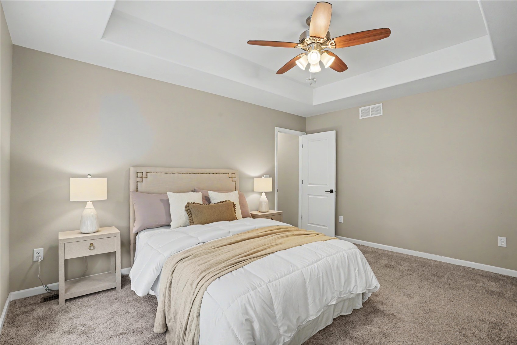 565 Dakota Avenue Tiffin IA 52340