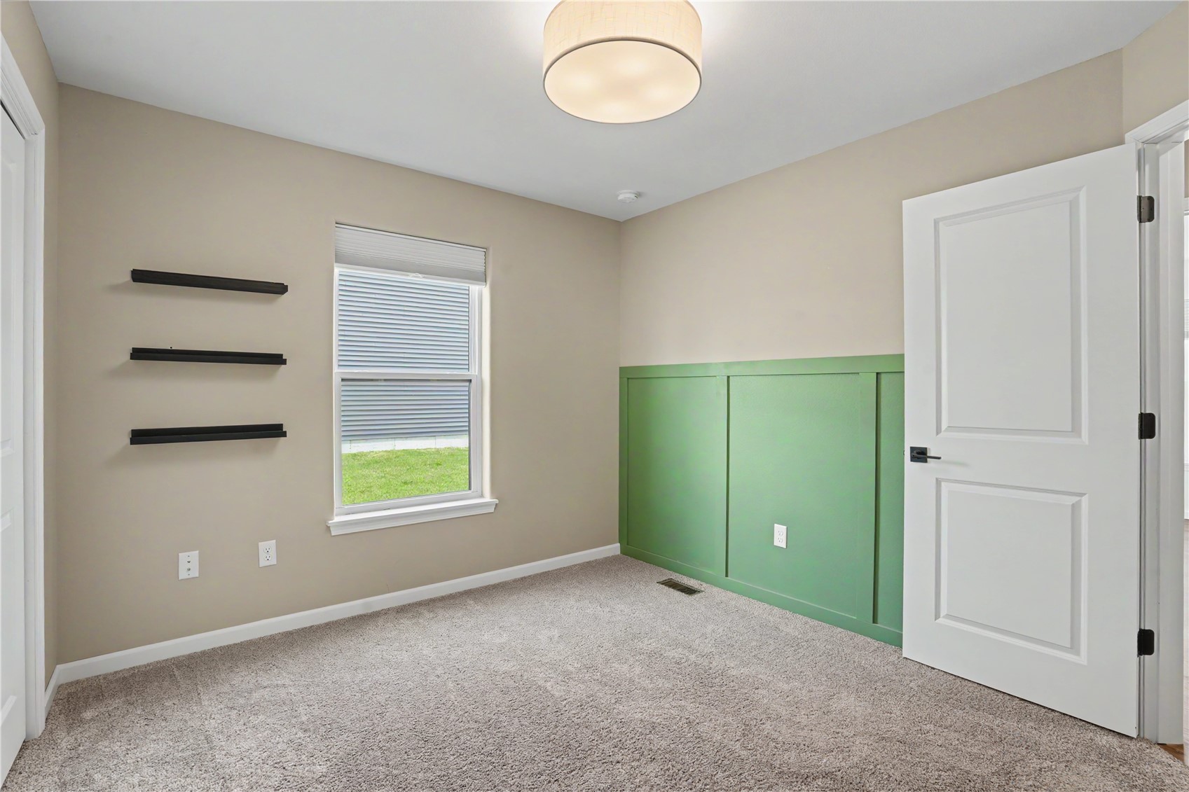 565 Dakota Avenue Tiffin IA 52340