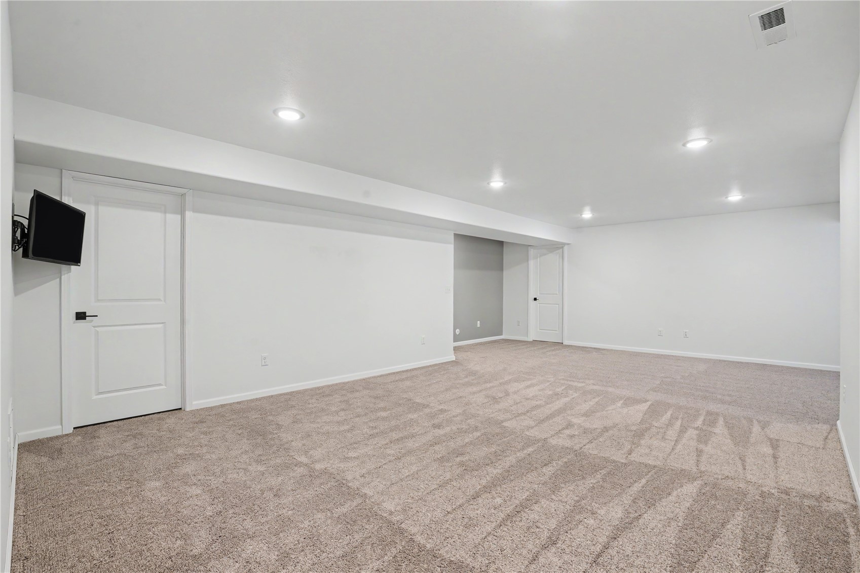 565 Dakota Avenue Tiffin IA 52340