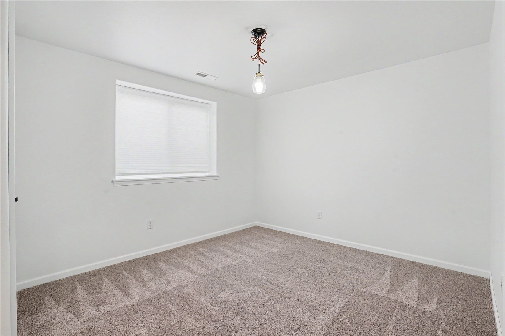 565 Dakota Avenue Tiffin IA 52340