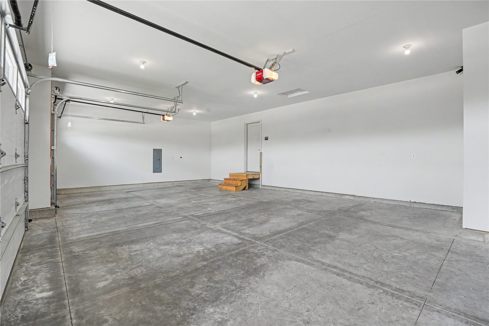 565 Dakota Avenue Tiffin IA 52340
