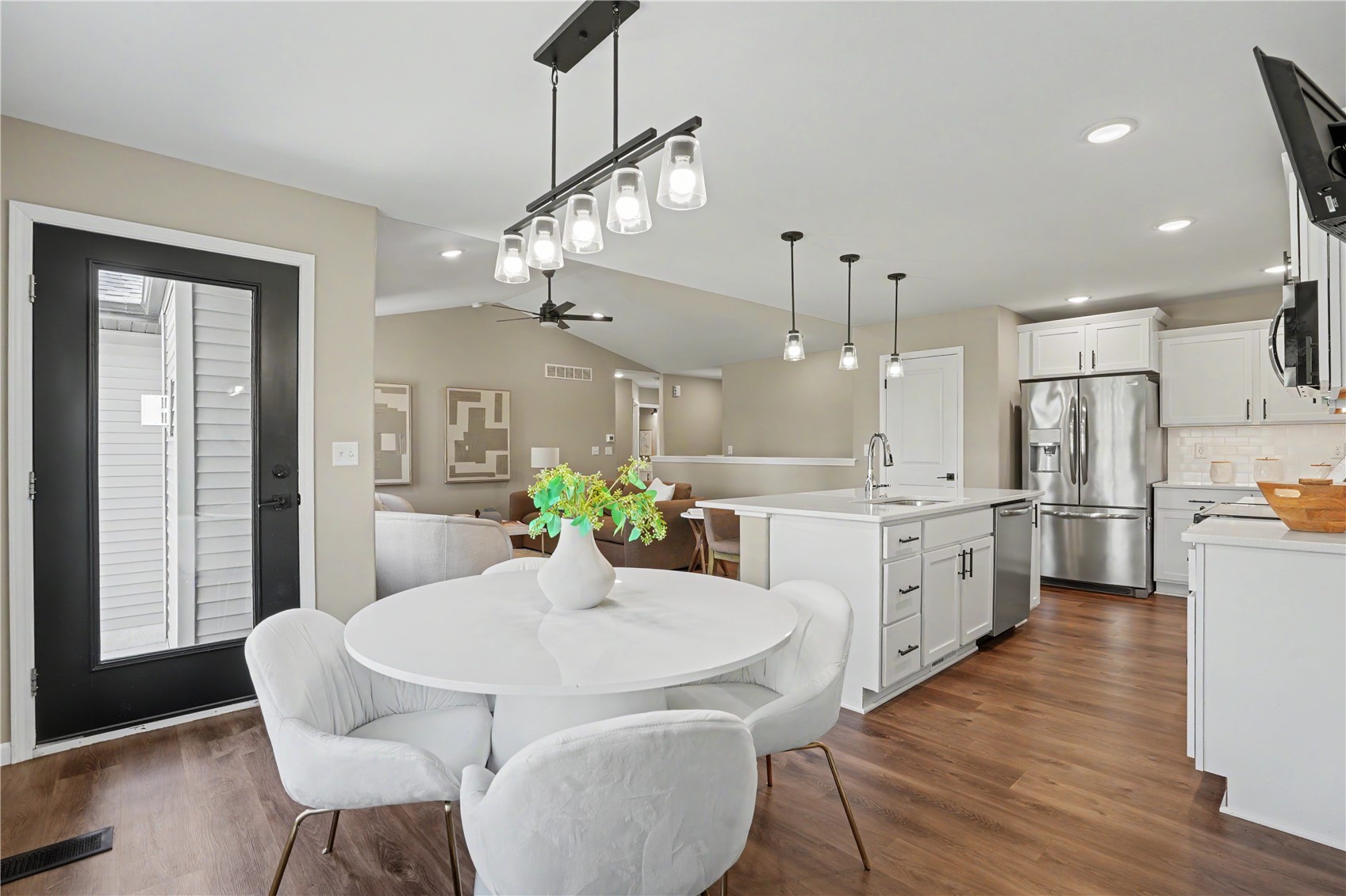 565 Dakota Avenue Tiffin IA 52340