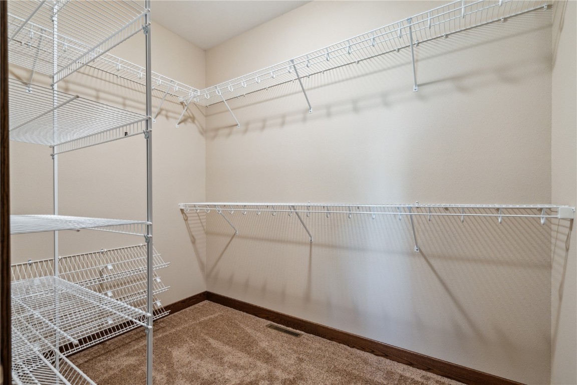 300 Landau Street Robins IA 52328