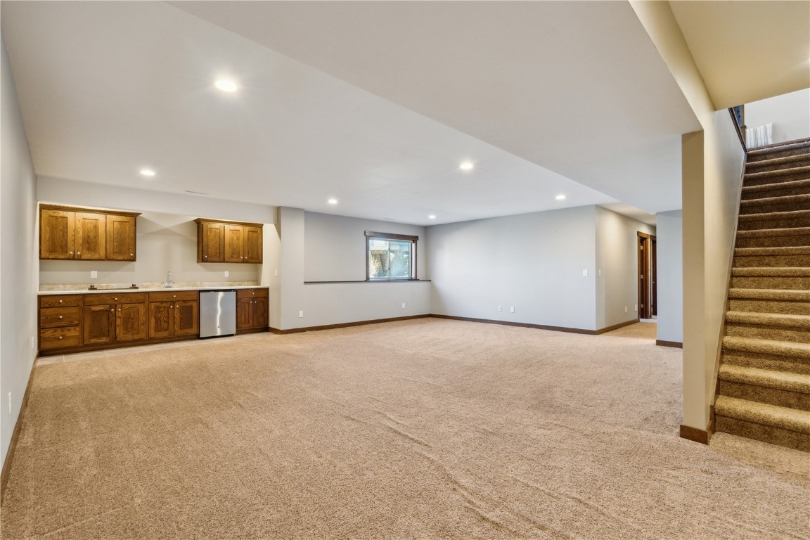 300 Landau Street Robins IA 52328
