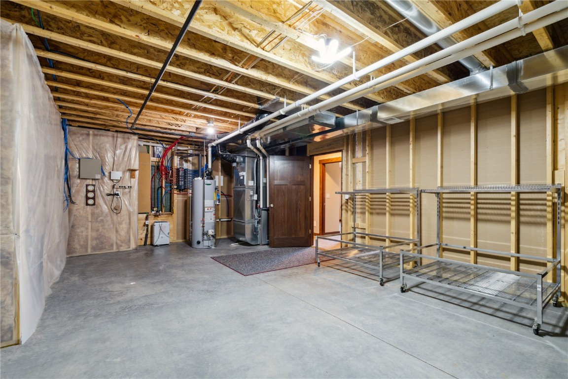 300 Landau Street Robins IA 52328