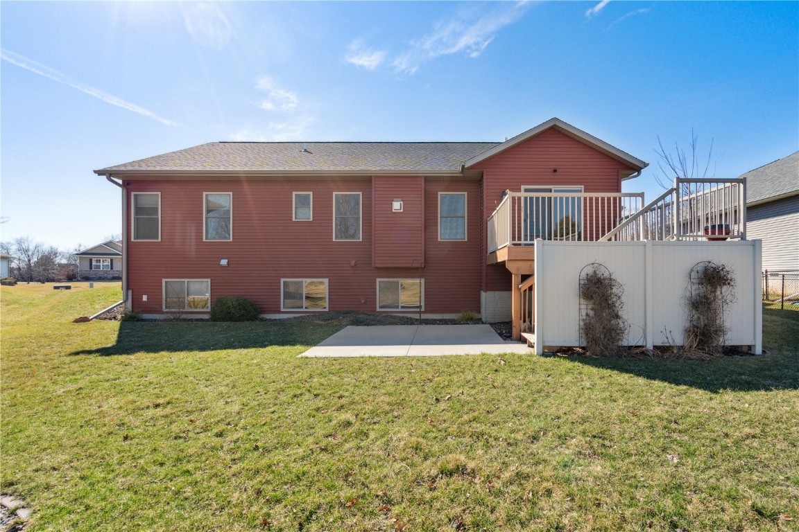 300 Landau Street Robins IA 52328