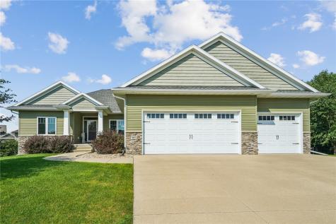 909 Aster Court Fairfax IA 52228