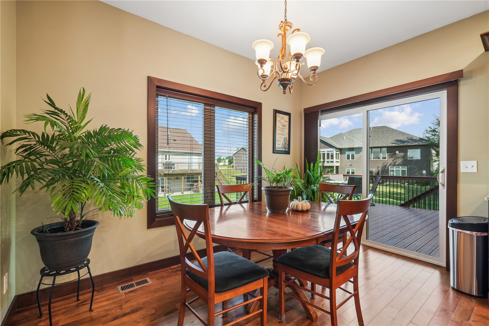 909 Aster Court Fairfax IA 52228