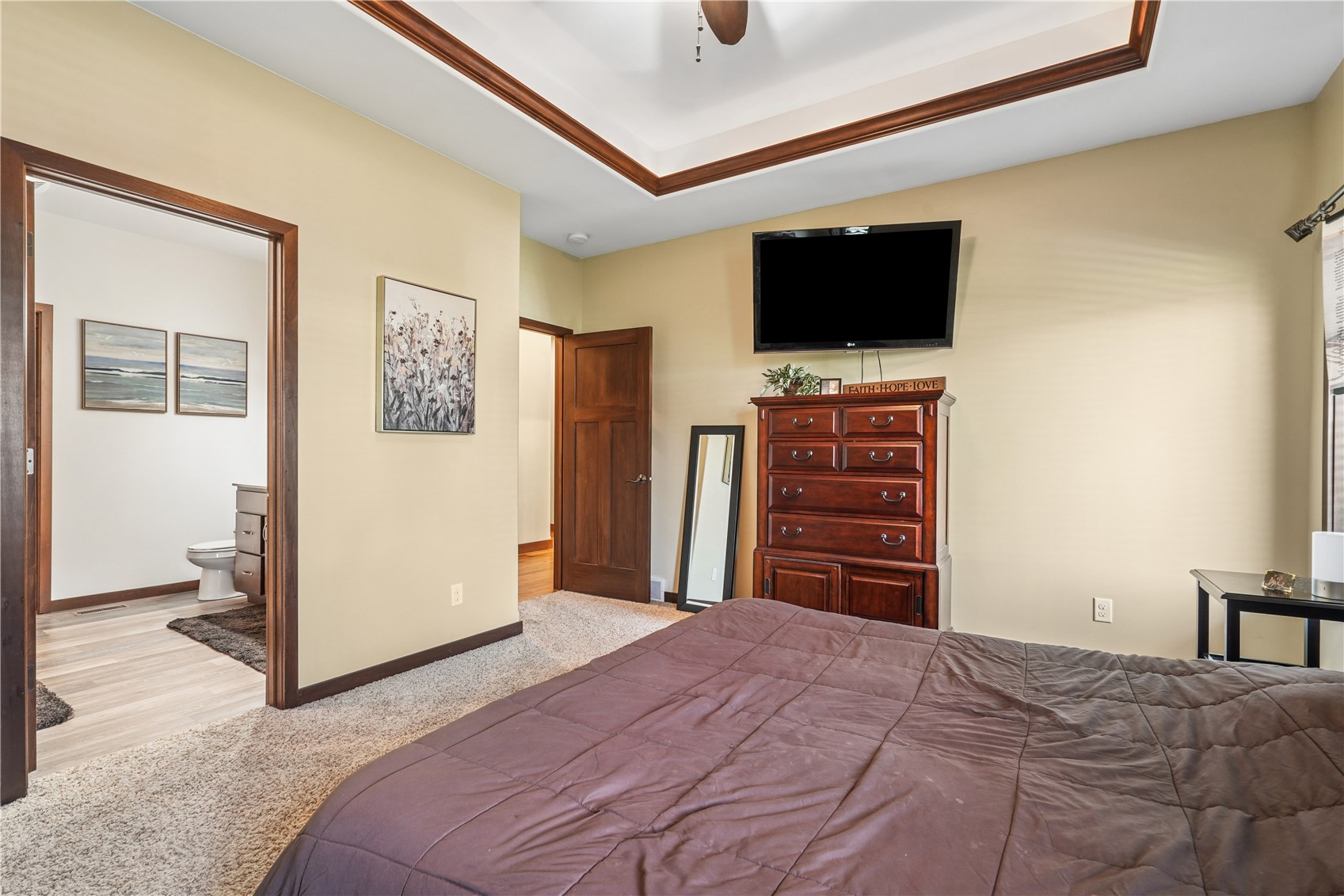 909 Aster Court Fairfax IA 52228