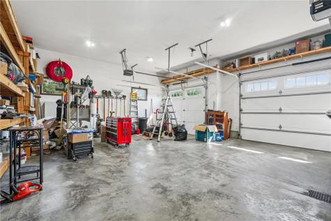 909 Aster Court Fairfax IA 52228