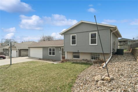 650 Olive Drive NW Cedar Rapids IA 52405
