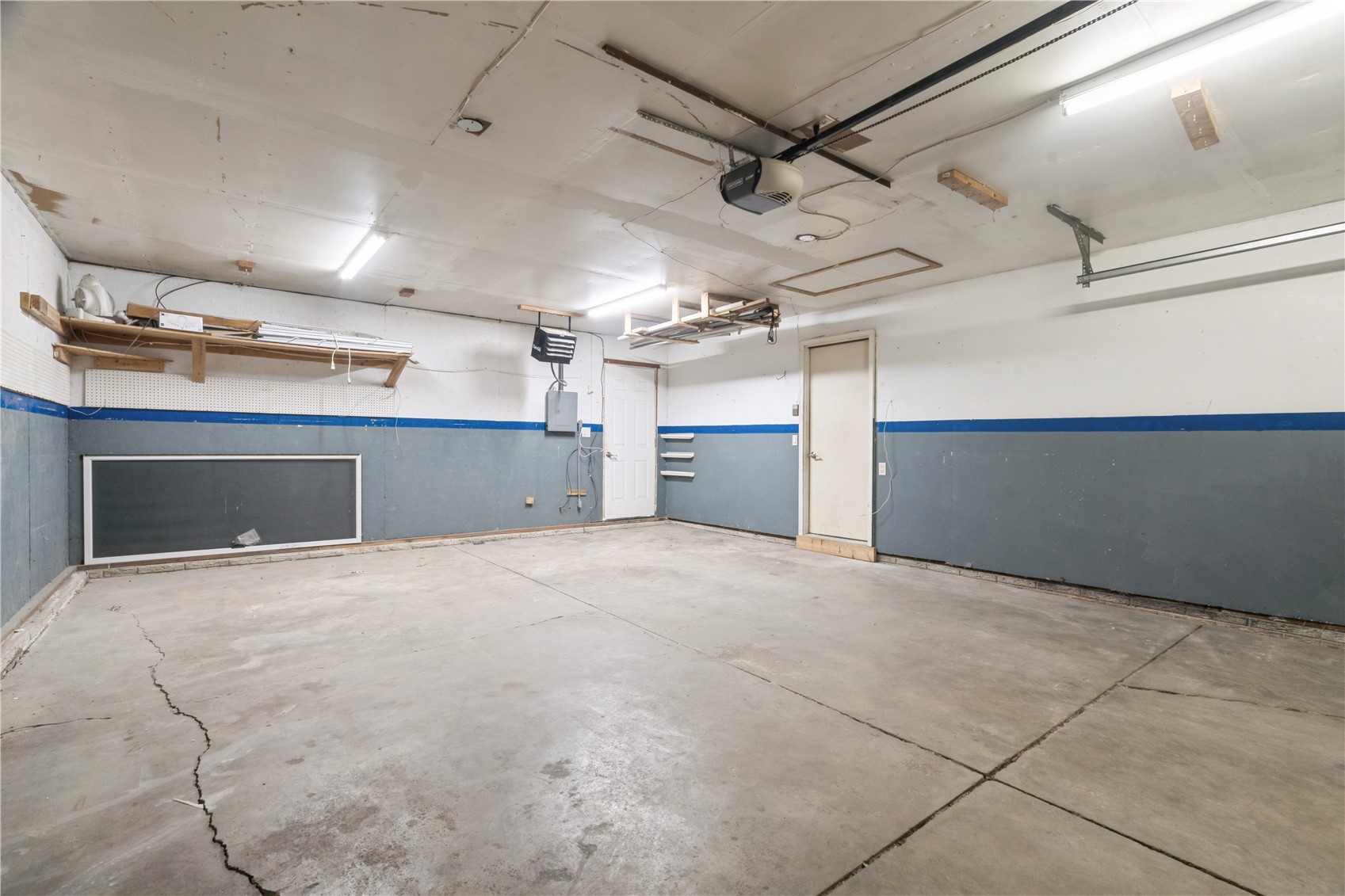 650 Olive Drive NW Cedar Rapids IA 52405