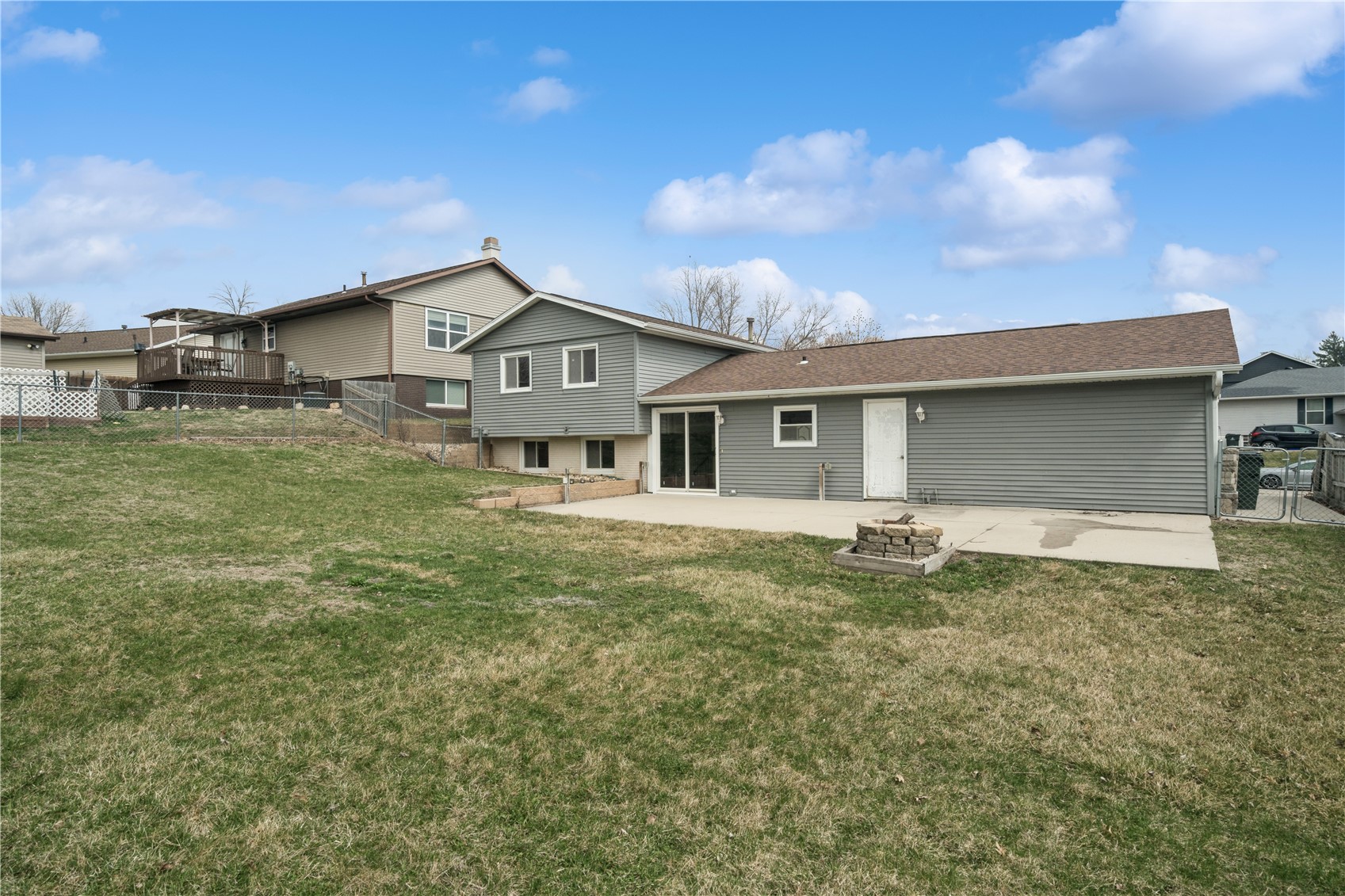 650 Olive Drive NW Cedar Rapids IA 52405