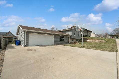 650 Olive Drive NW Cedar Rapids IA 52405