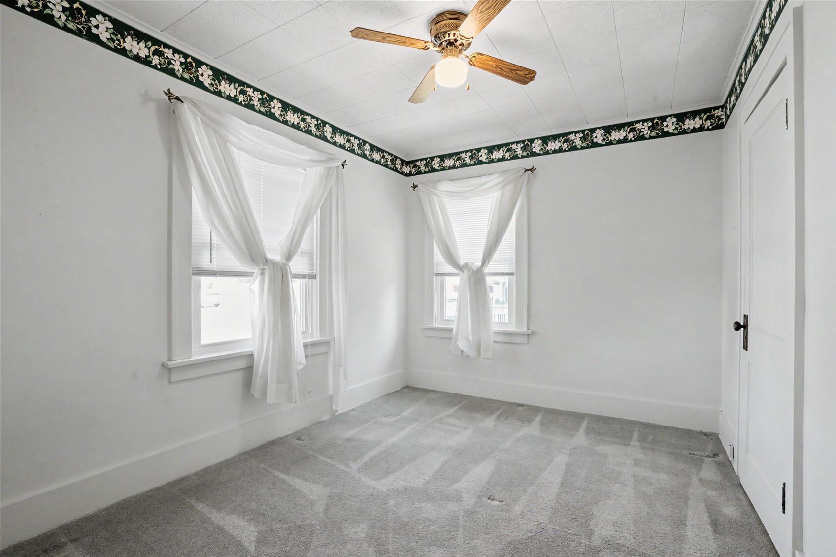 2517 B Avenue NE Cedar Rapids IA 52402
