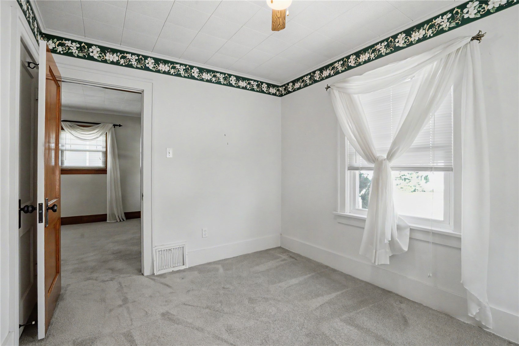 2517 B Avenue NE Cedar Rapids IA 52402