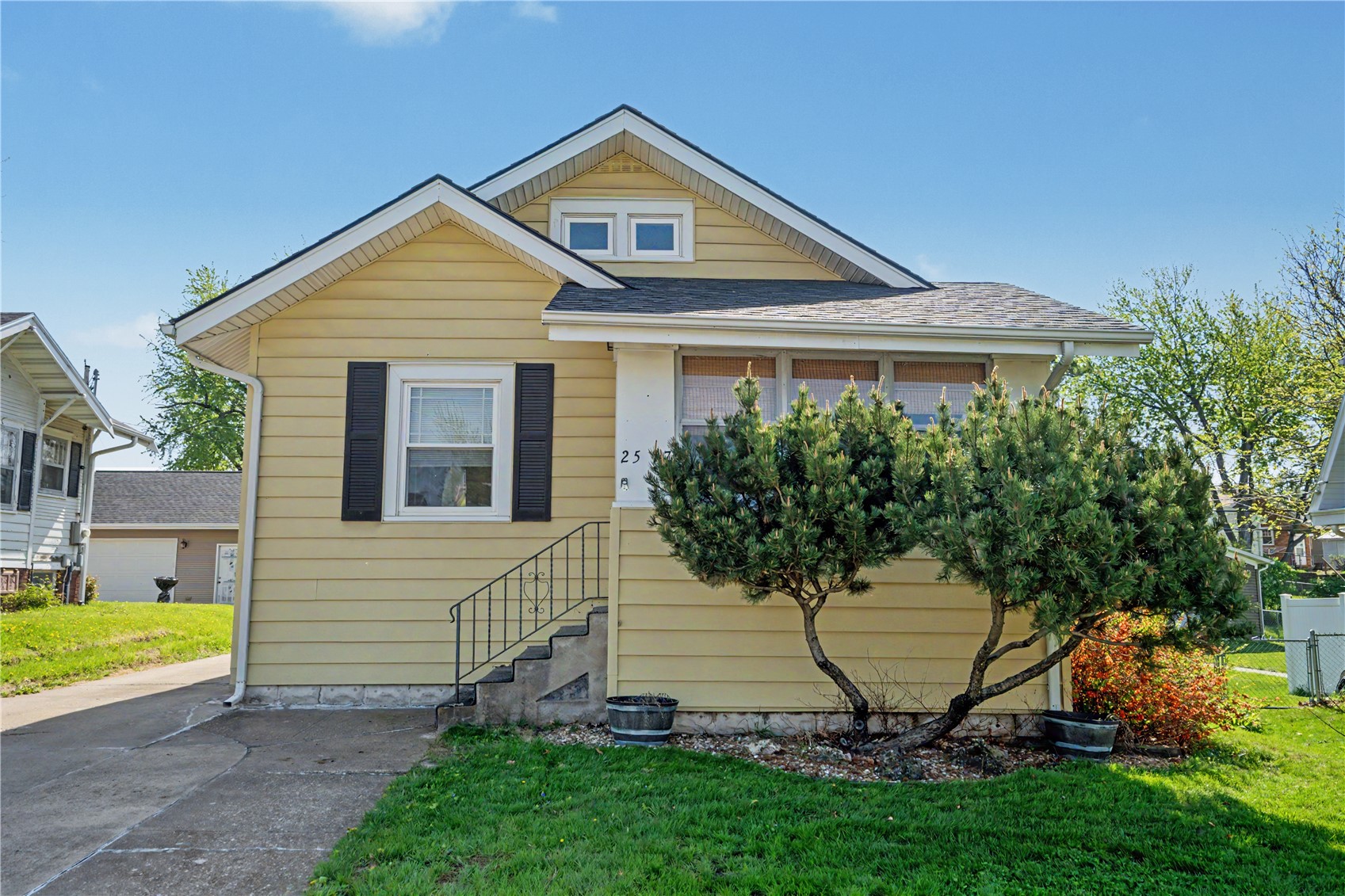 2517 B Avenue NE Cedar Rapids IA 52402