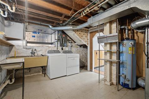 2517 B Avenue NE Cedar Rapids IA 52402