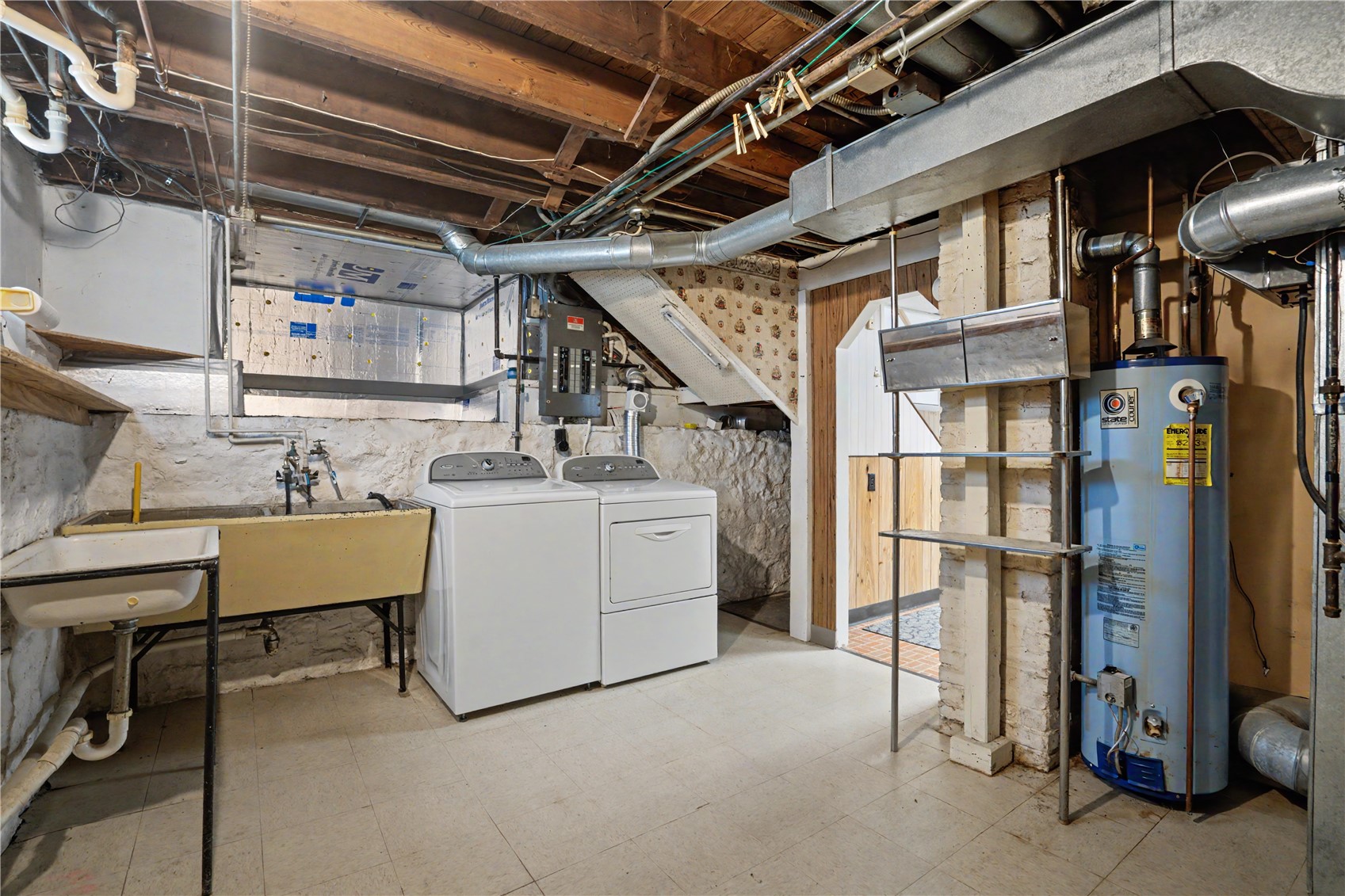 2517 B Avenue NE Cedar Rapids IA 52402