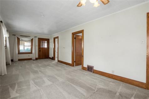 2517 B Avenue NE Cedar Rapids IA 52402