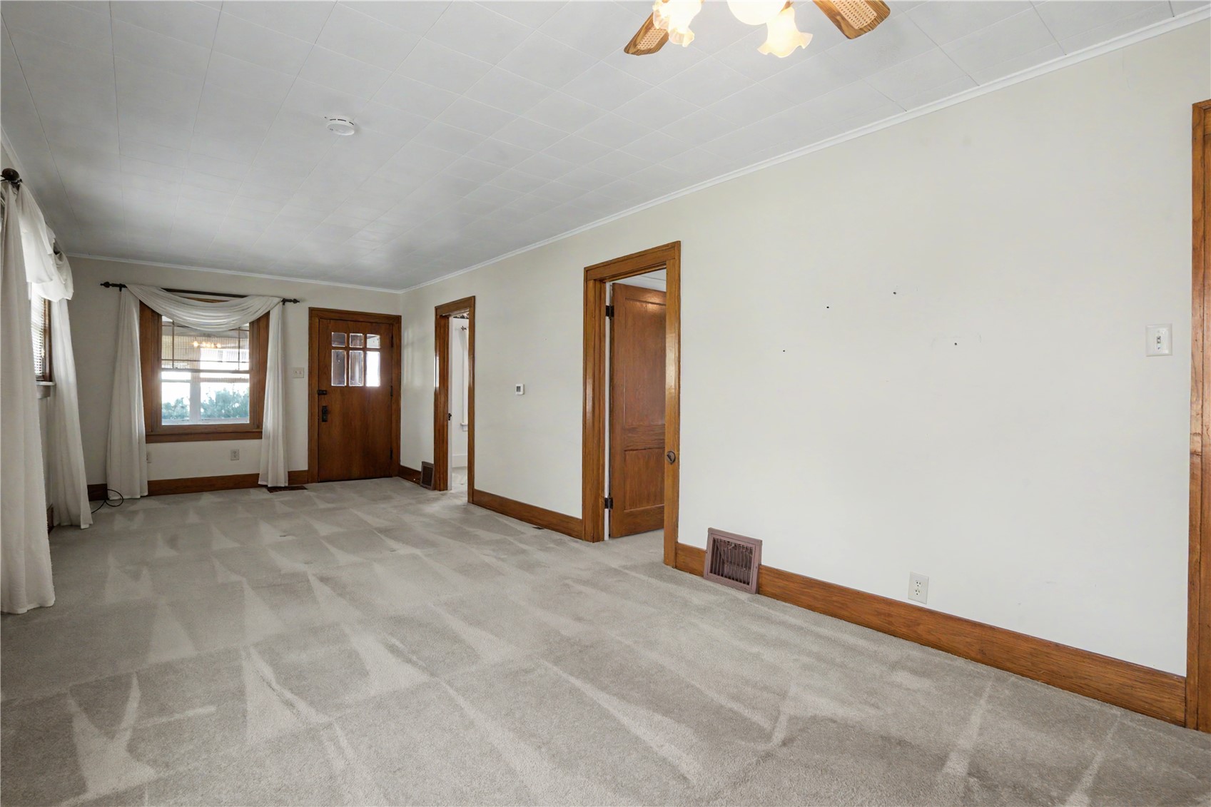 2517 B Avenue NE Cedar Rapids IA 52402