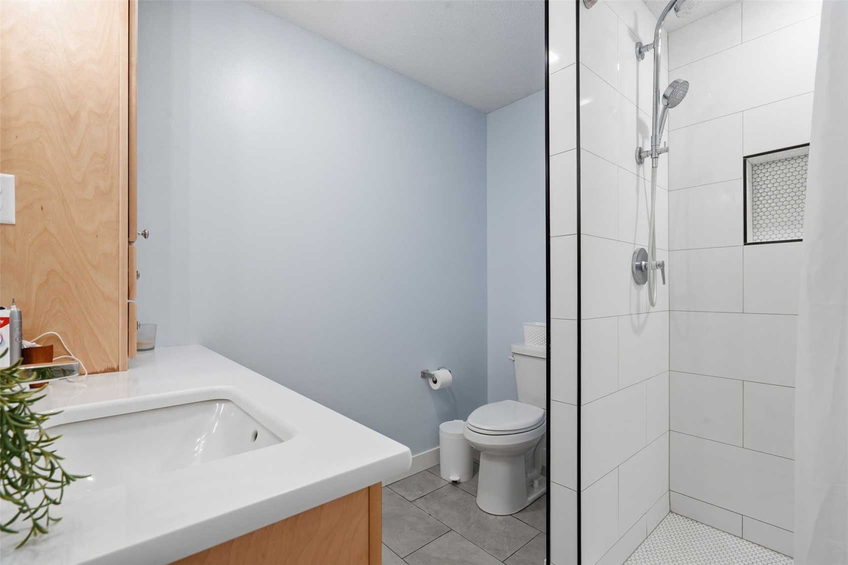 733 71st Street NE Cedar Rapids IA 52402