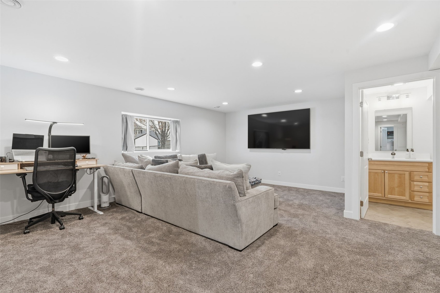 733 71st Street NE Cedar Rapids IA 52402
