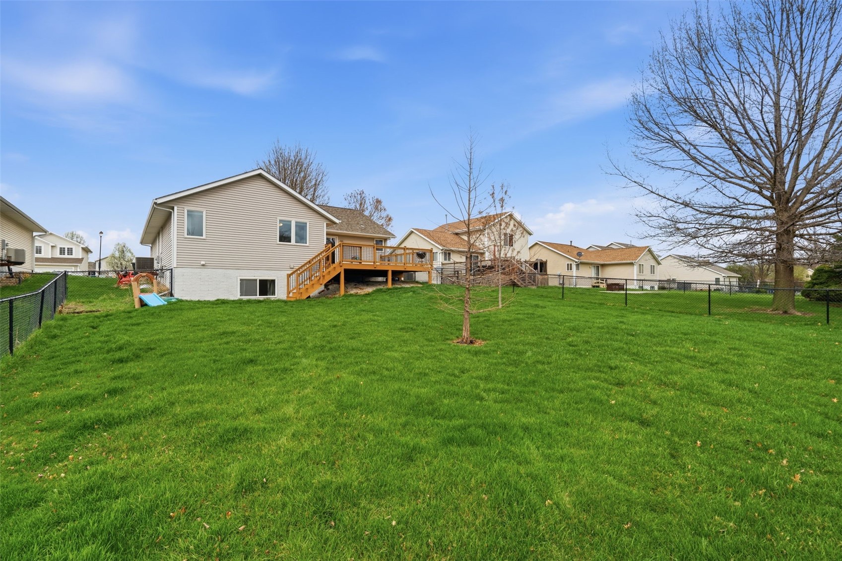 733 71st Street NE Cedar Rapids IA 52402