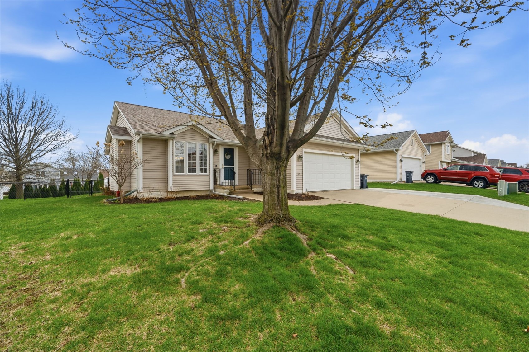 733 71st Street NE Cedar Rapids IA 52402